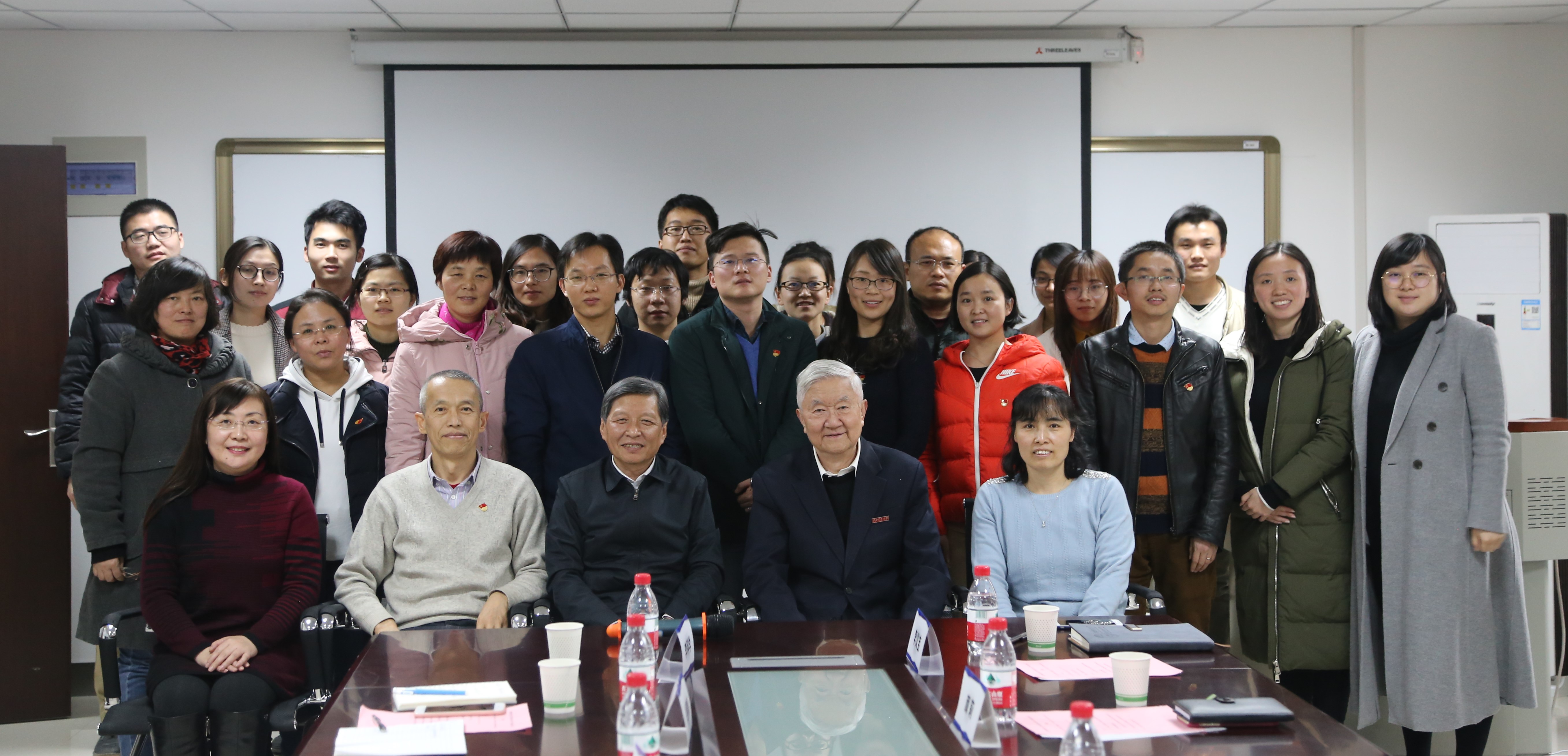 王树国校长参加支部组织生活-20181221