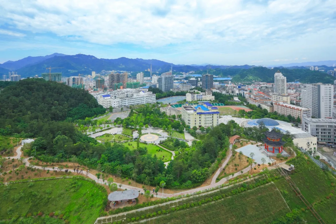 640.webp (2).jpg 640.webp (2).jpg