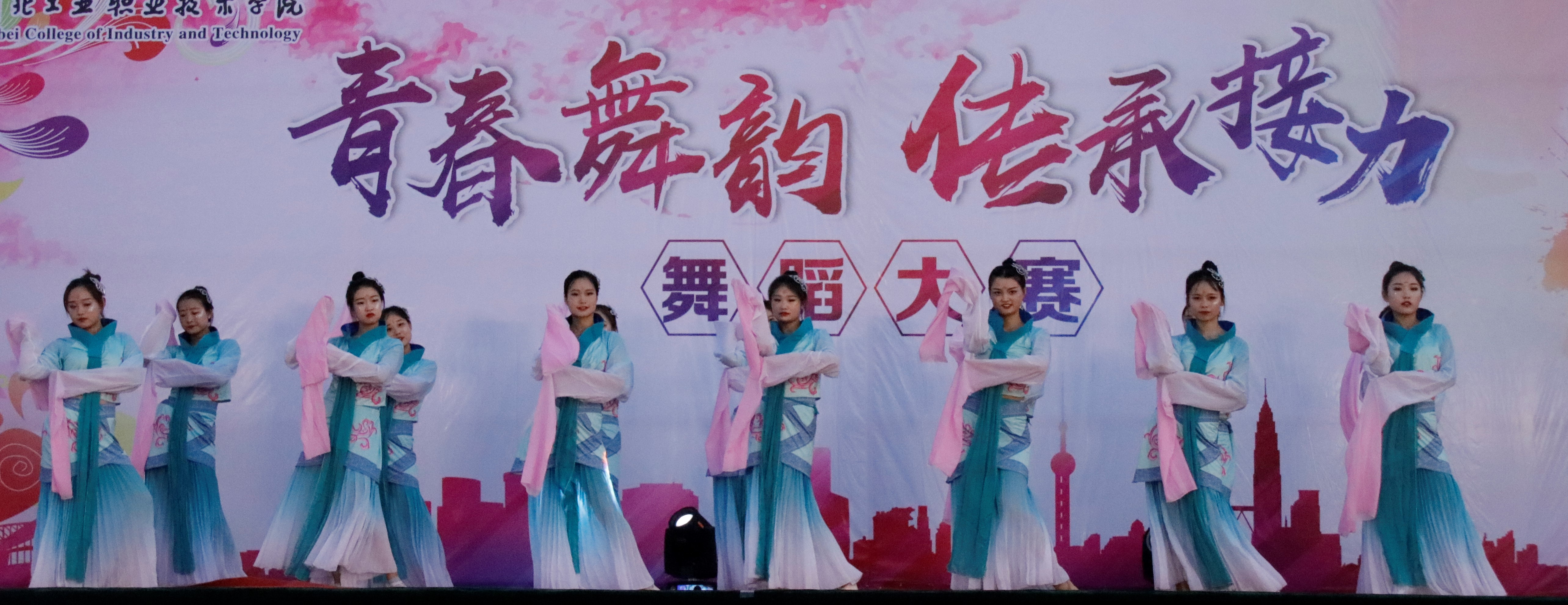 4工商管理系.JPG 4工商管理系.JPG