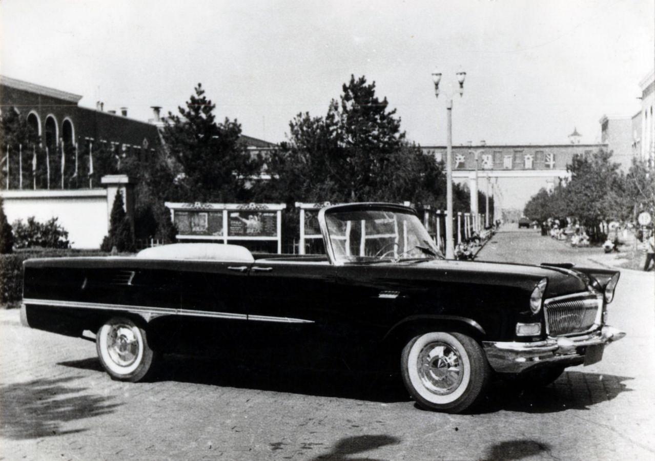 国庆10周年红旗CA72J.jpg 国庆10周年红旗CA72J.jpg