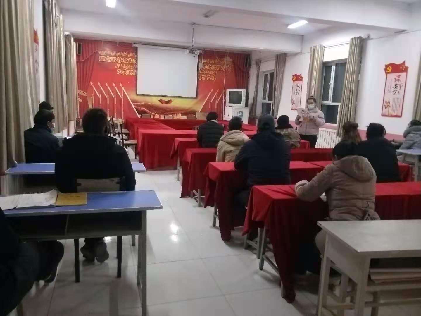 农发17-2热则古丽·阿卜杜外力 社区防疫宣讲.jpg