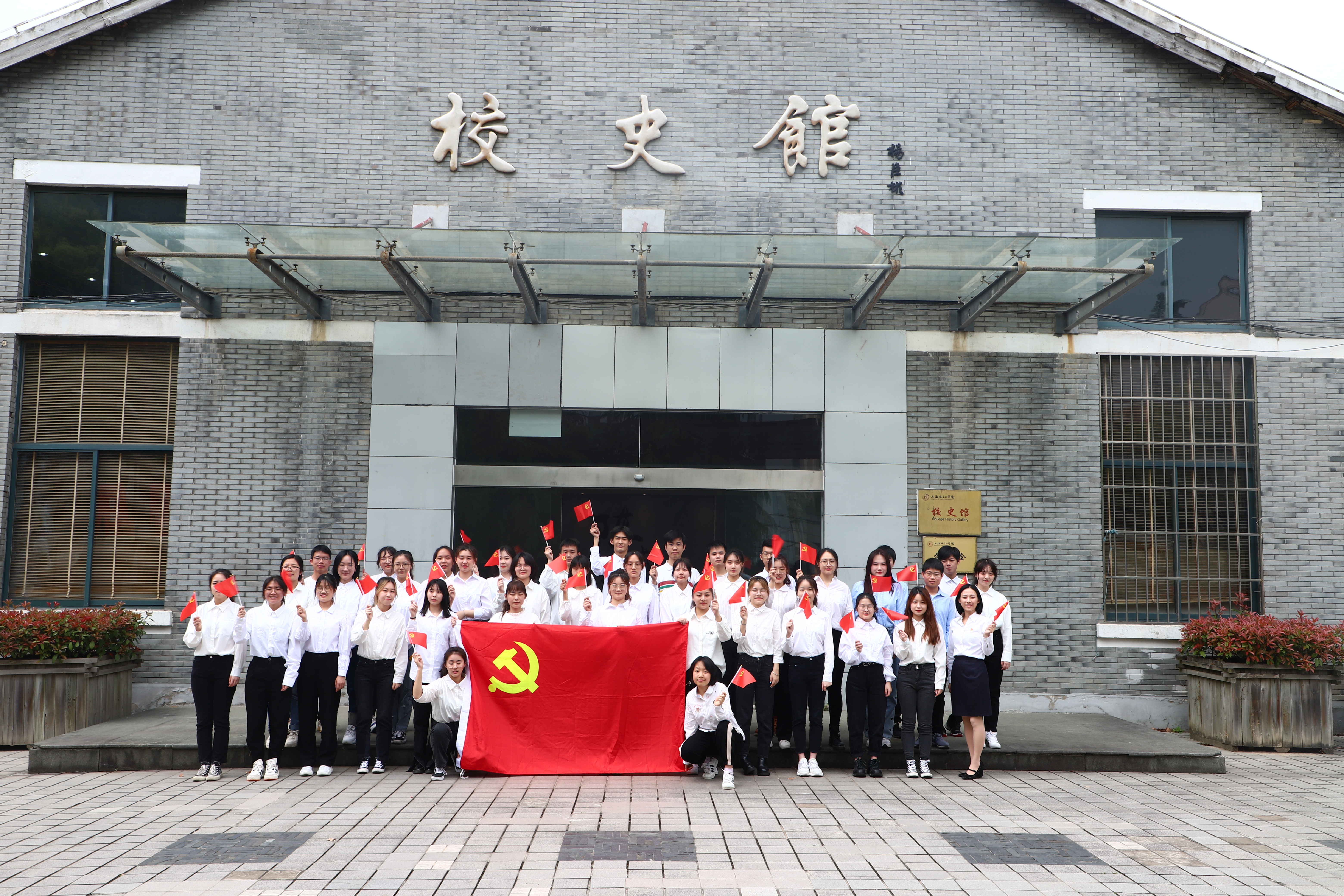 4.30 设计与艺术学院“学党史，跟党走，唱响主旋律”唱红歌活动2.JPG