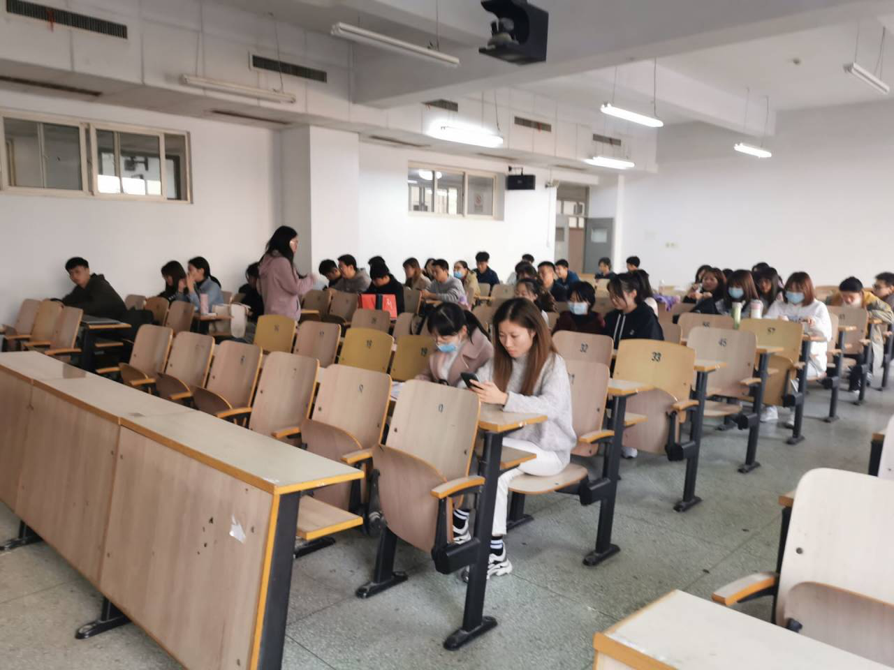 图片2.png 图片2.png