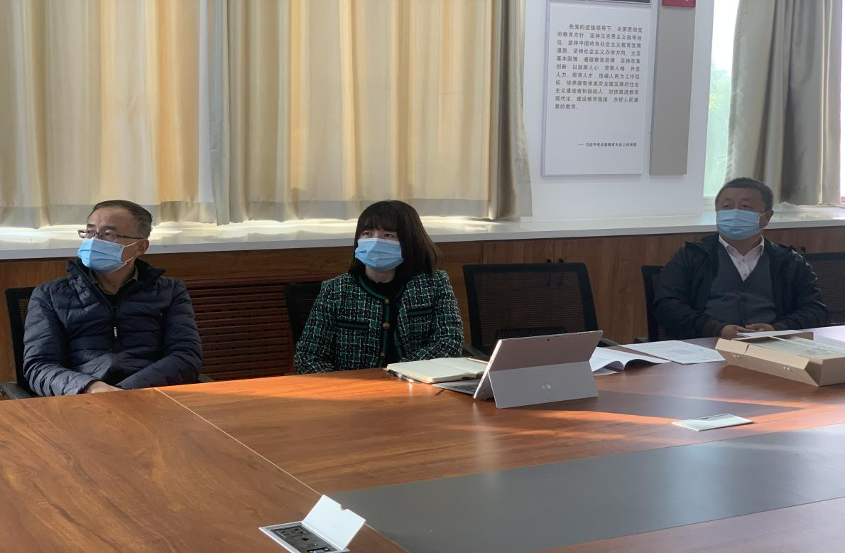 图2 项目汇报会现场.png