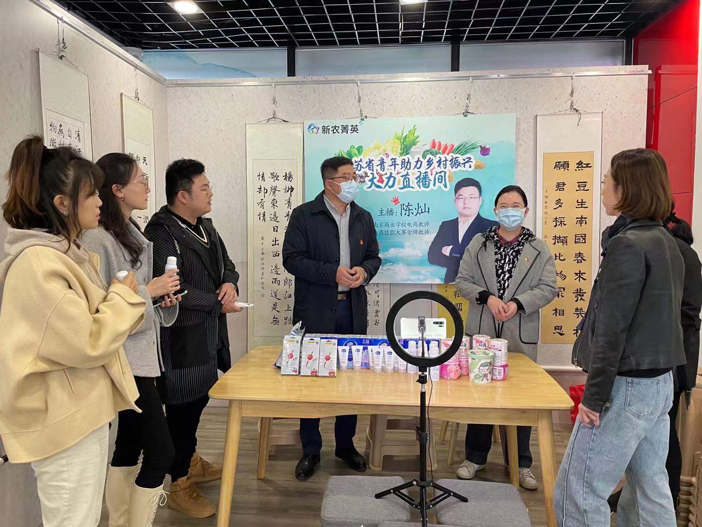 商校1.jpg 商校1.jpg