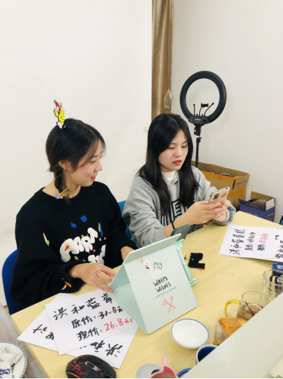 64a298a0-9c84-462f-9f39-962c23643d8d.png 64a298a0-9c84-462f-9f39-962c23643d8d.png