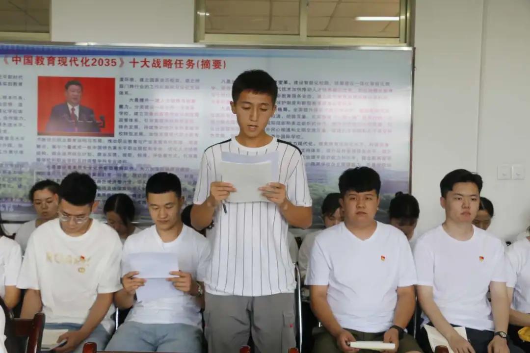 活动照片3.jpg 活动照片3.jpg