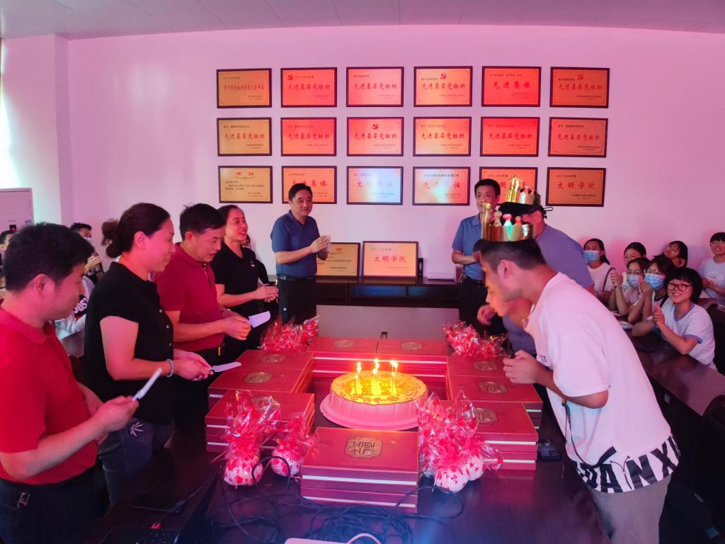 图片13.png 图片13.png