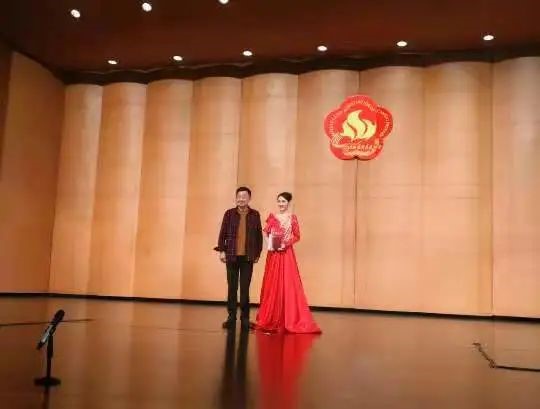葛湉在南昌市庆祝建党100周年歌手大赛中以第一名的成绩入围.jpg
