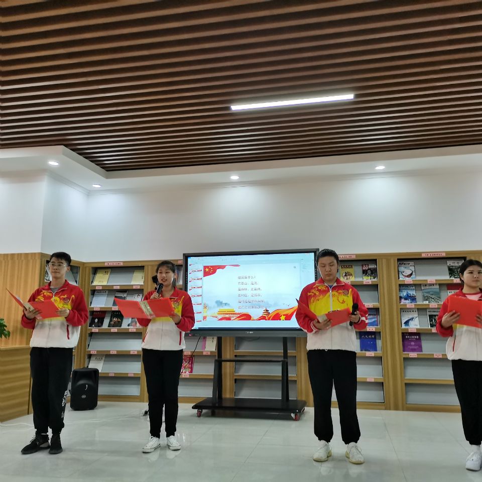 样板党支部建设图片展示系列6：文化润疆 翰墨飘香-与图书馆开展共建活动