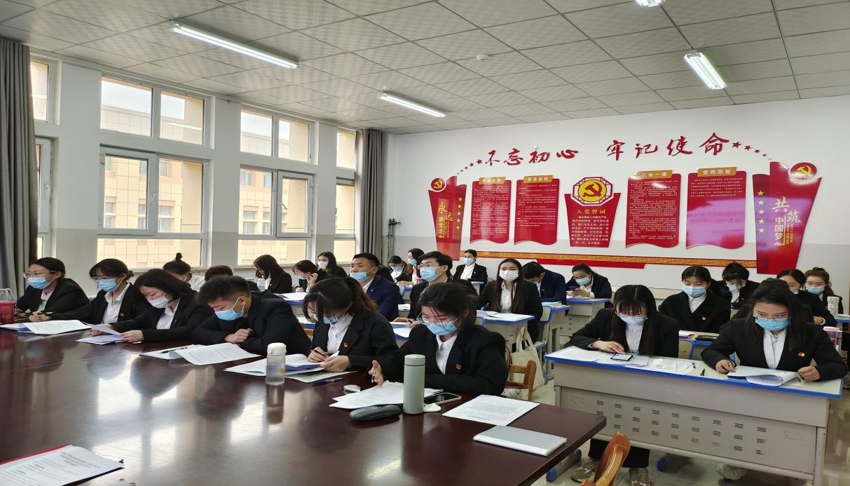 陈芊芊同志进行个人问题查摆分析.png 陈芊芊同志进行个人问题查摆分析.png