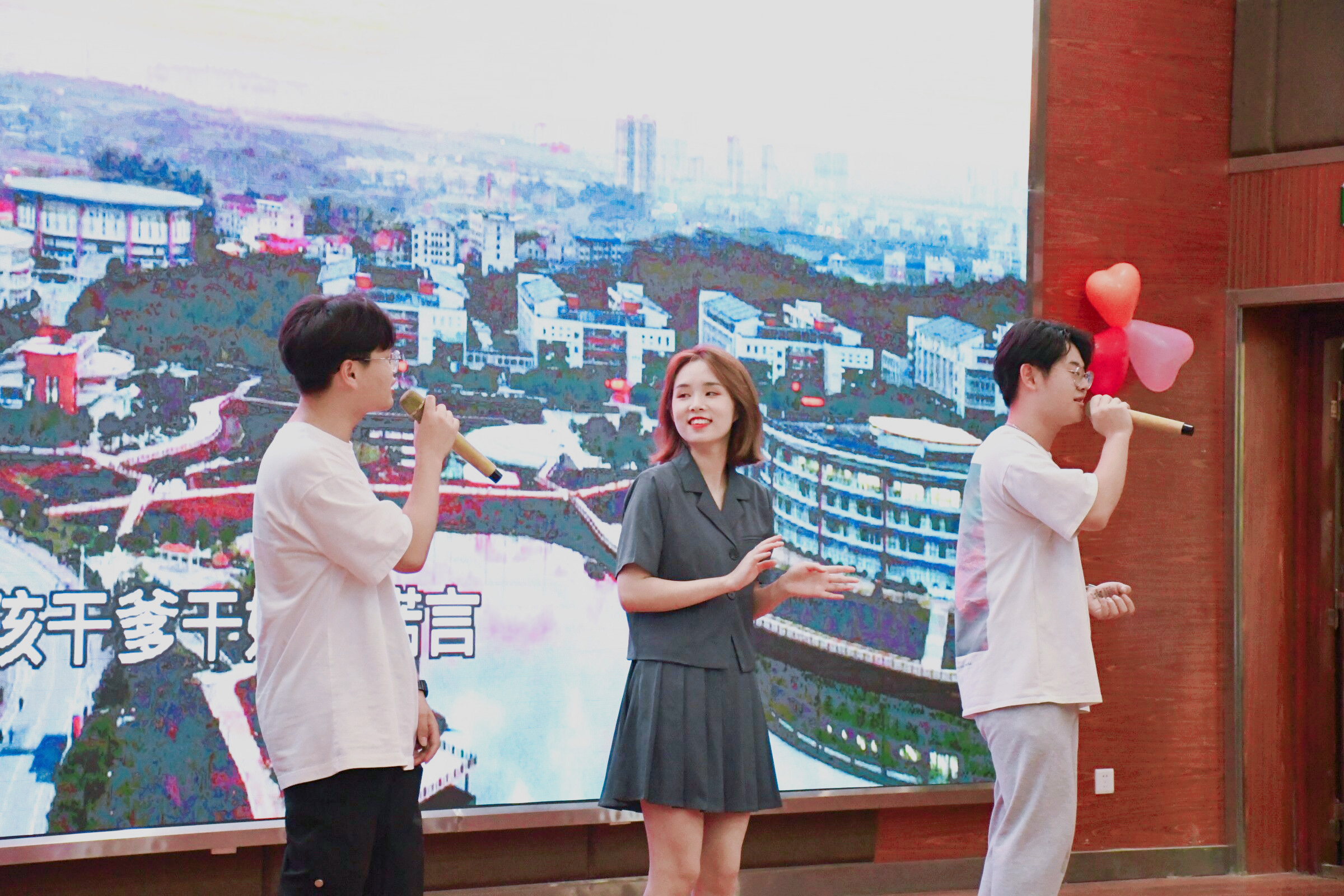 5《不说再见》.png 5《不说再见》.png