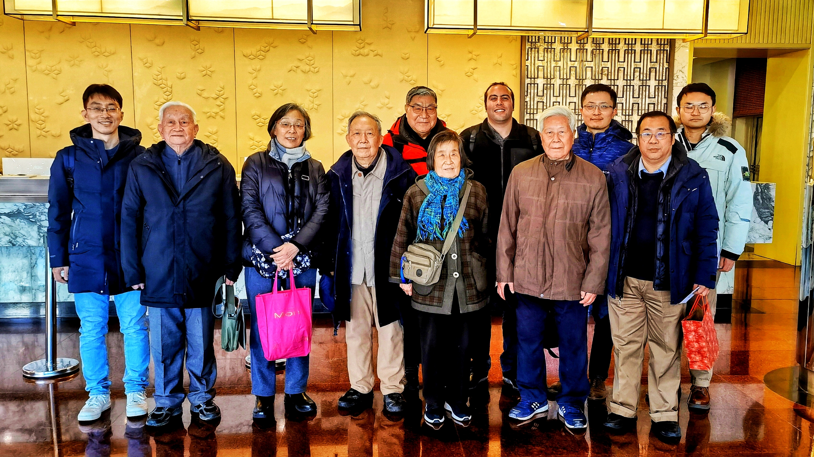 集体-勺园.jpg 集体-勺园.jpg