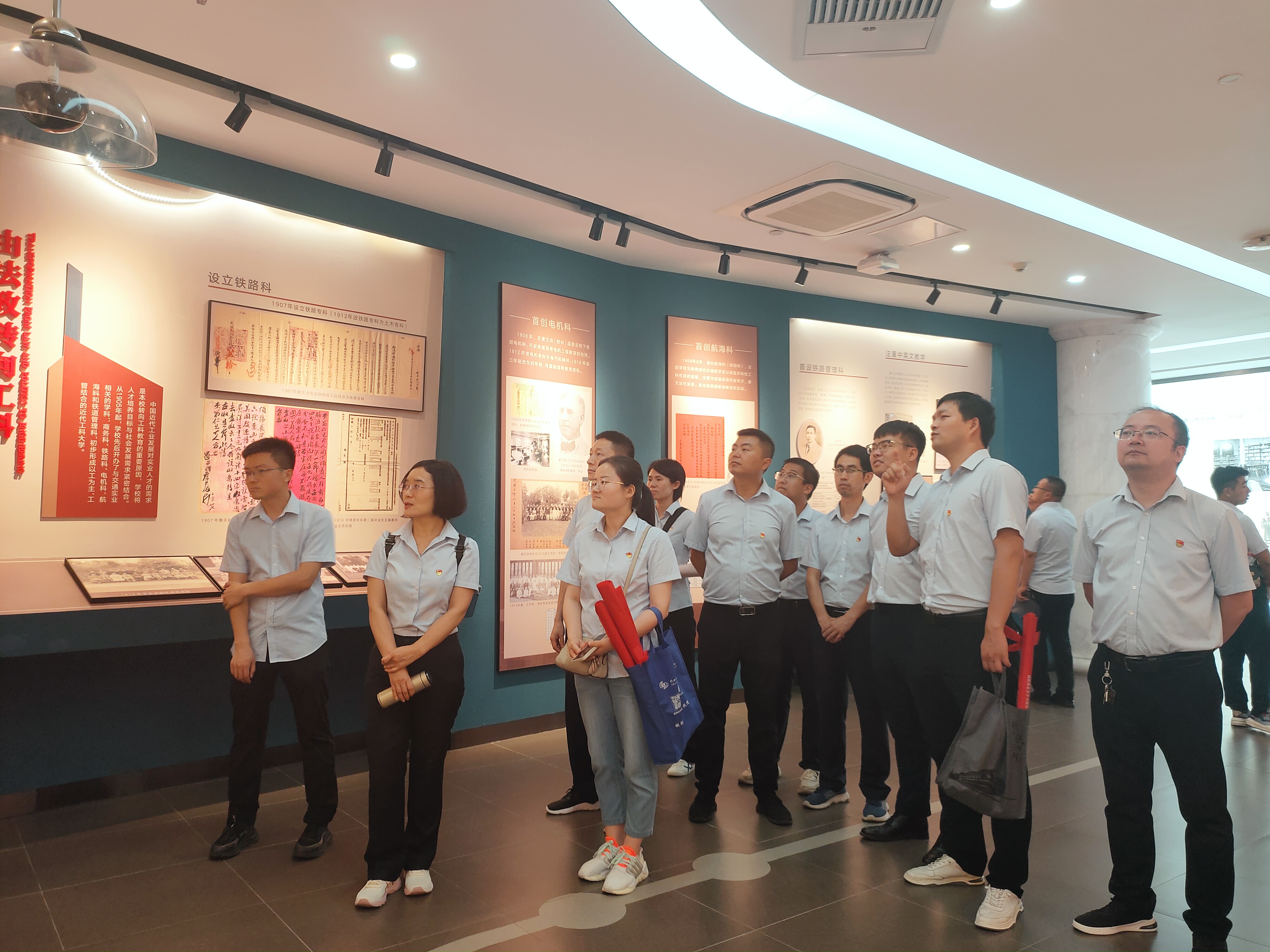 学习现场1.jpg 学习现场1.jpg