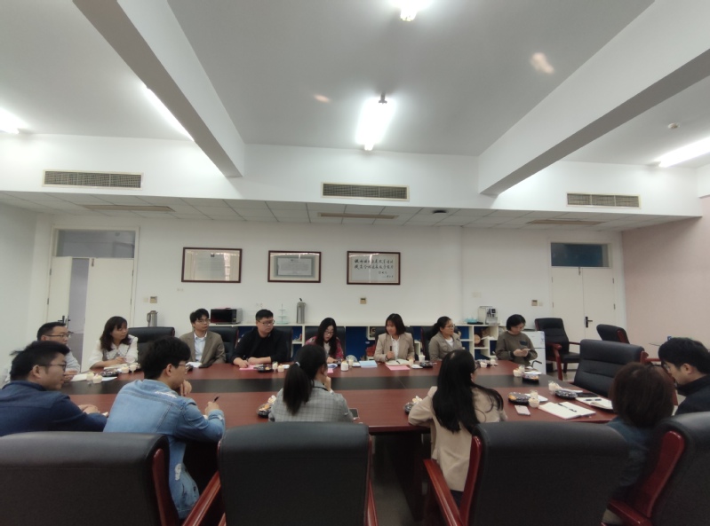 “辅导员下午茶”座谈会现场.jpg “辅导员下午茶”座谈会现场.jpg