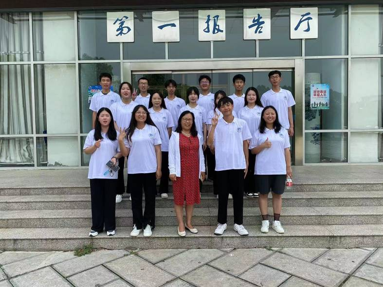 图片2.png 图片2.png