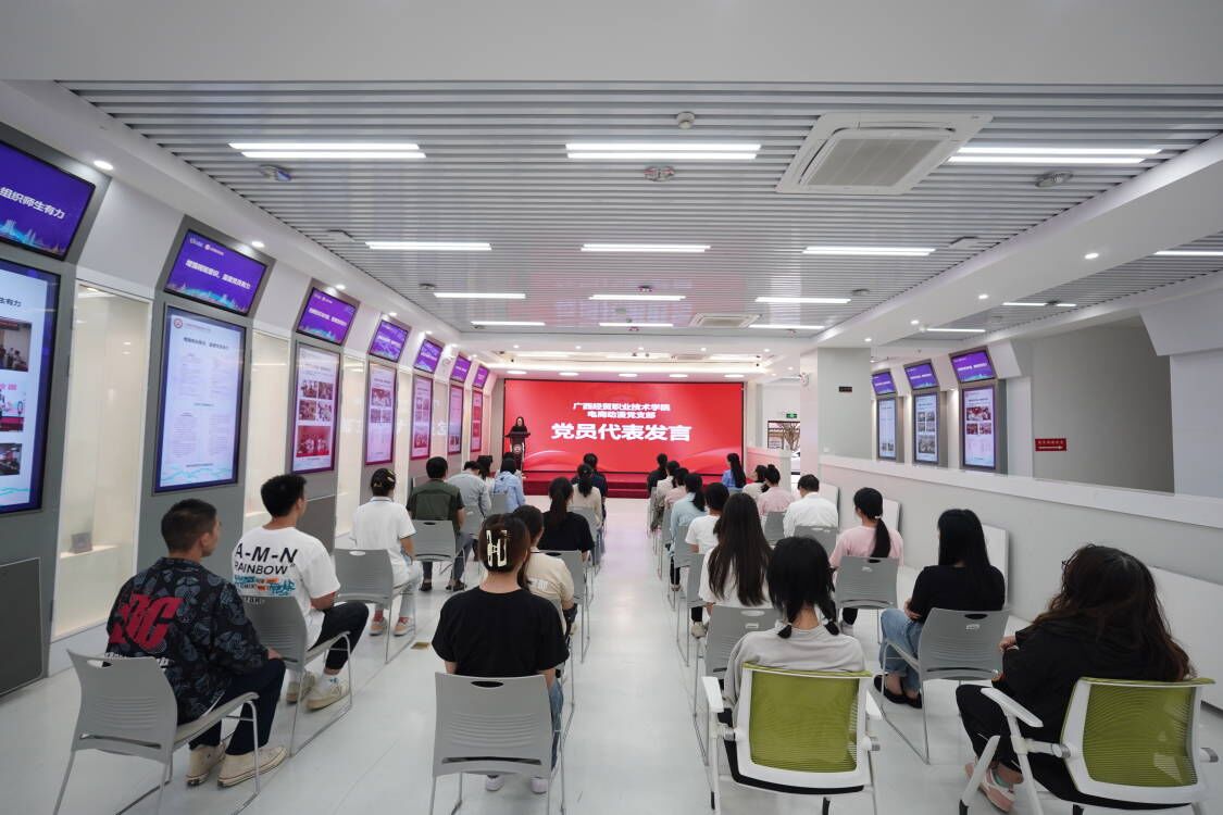 13170719ulvo.jpg 13170719ulvo.jpg