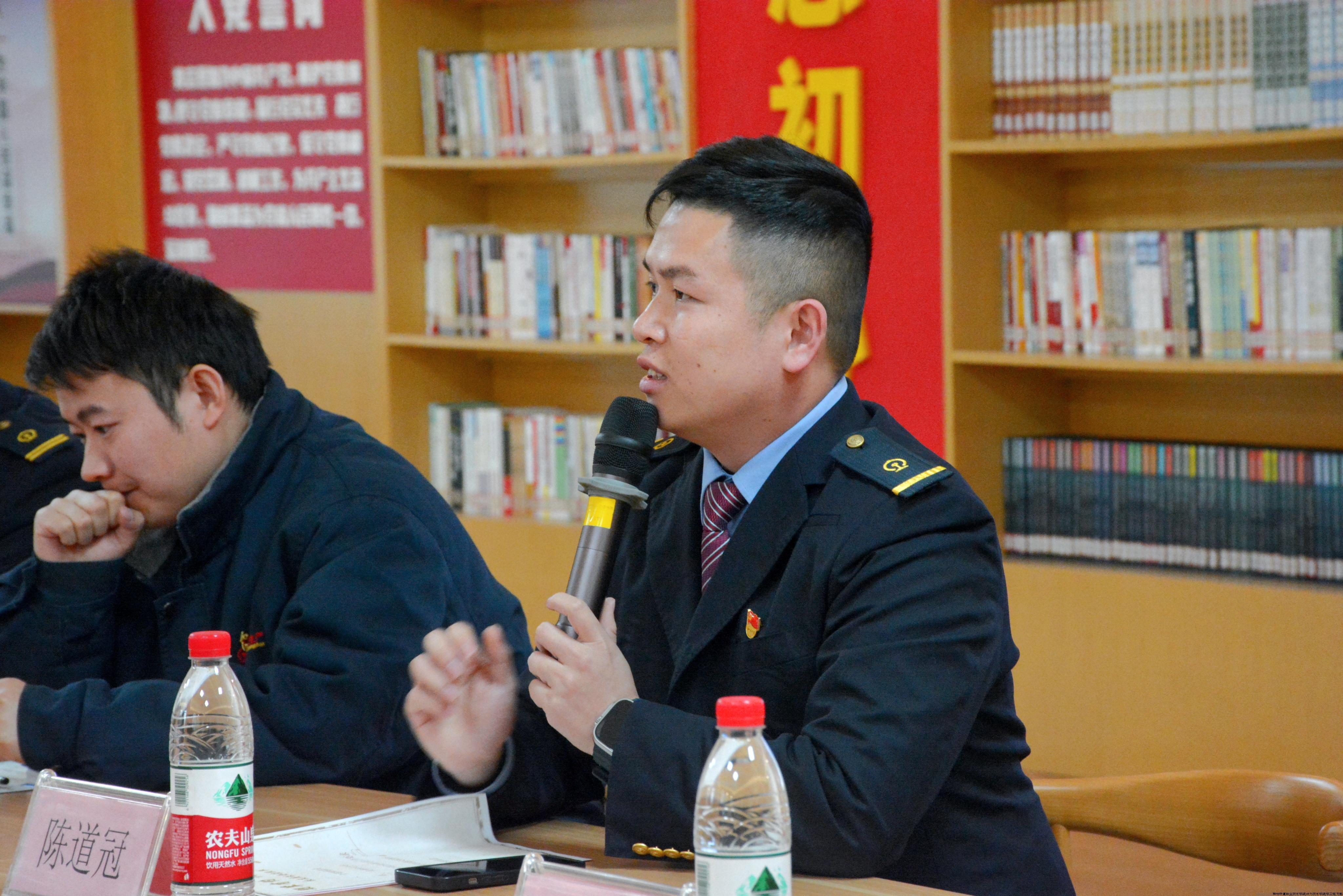 学长特写 (2).jpg