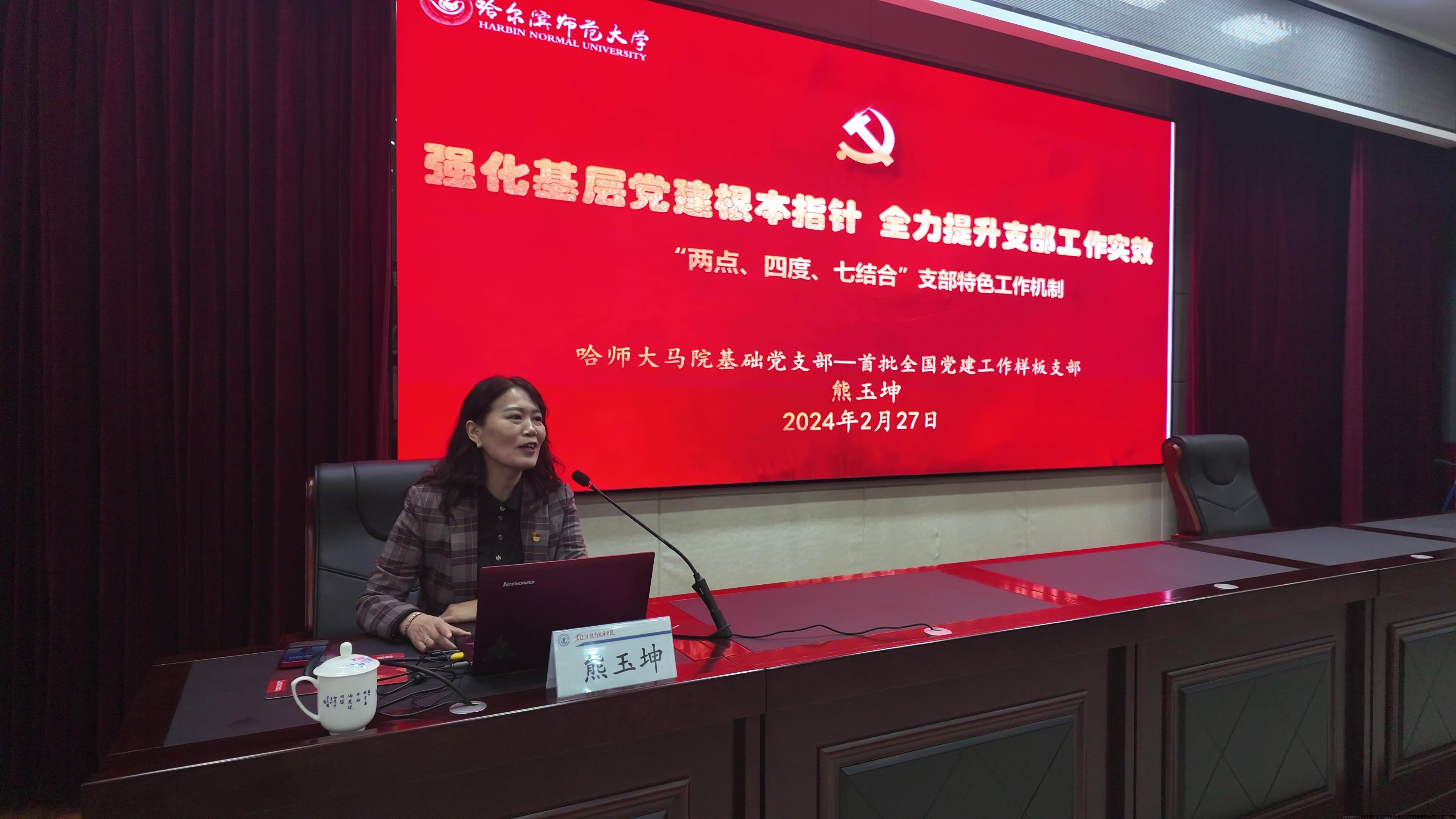 9905743e86bafb423d1a9677599c6b1c