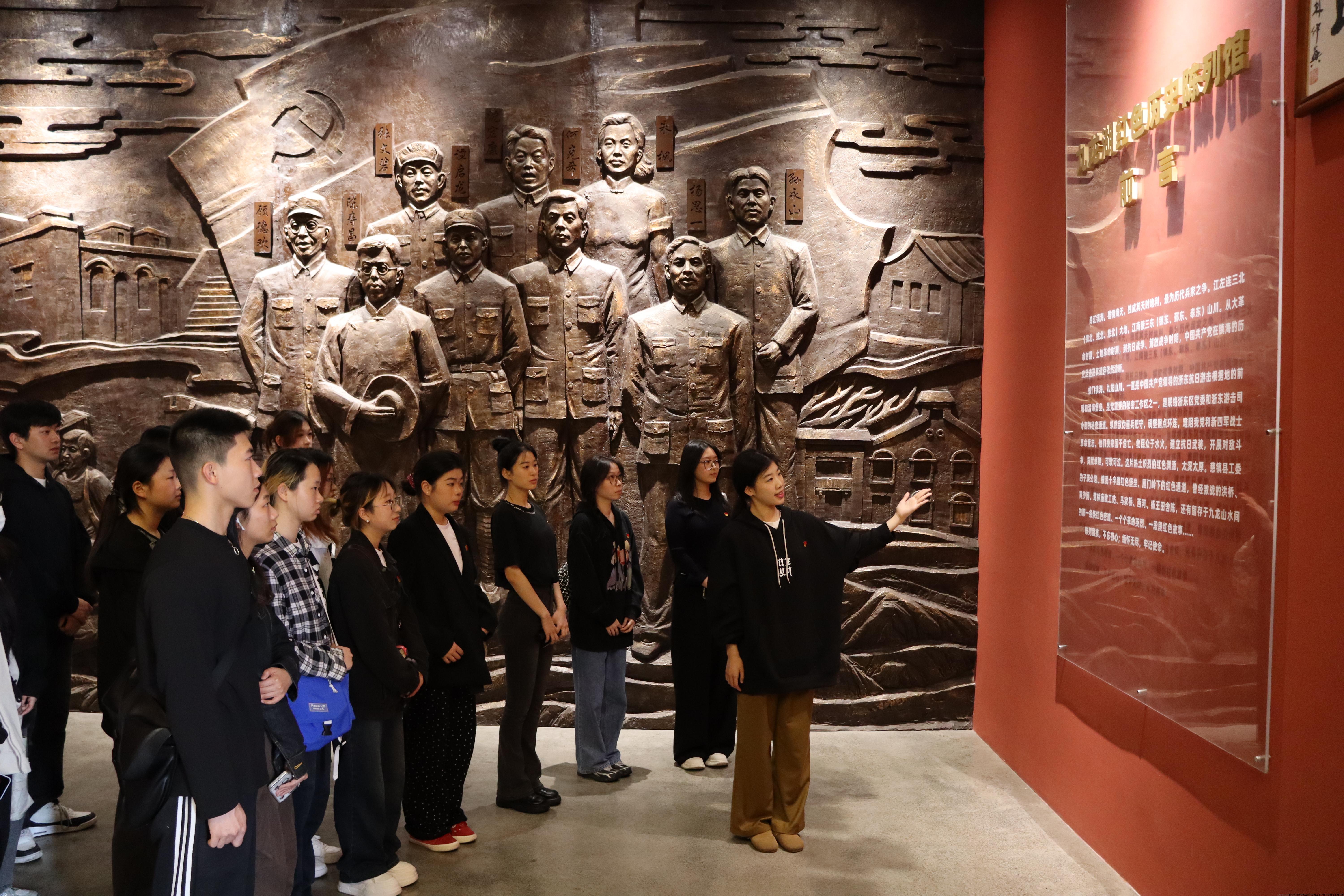 张欣瑶.JPG 张欣瑶.JPG