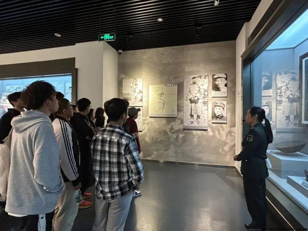 05f4cdc0f07915dc9ef8bdddc7433747.jpeg 05f4cdc0f07915dc9ef8bdddc7433747.jpeg