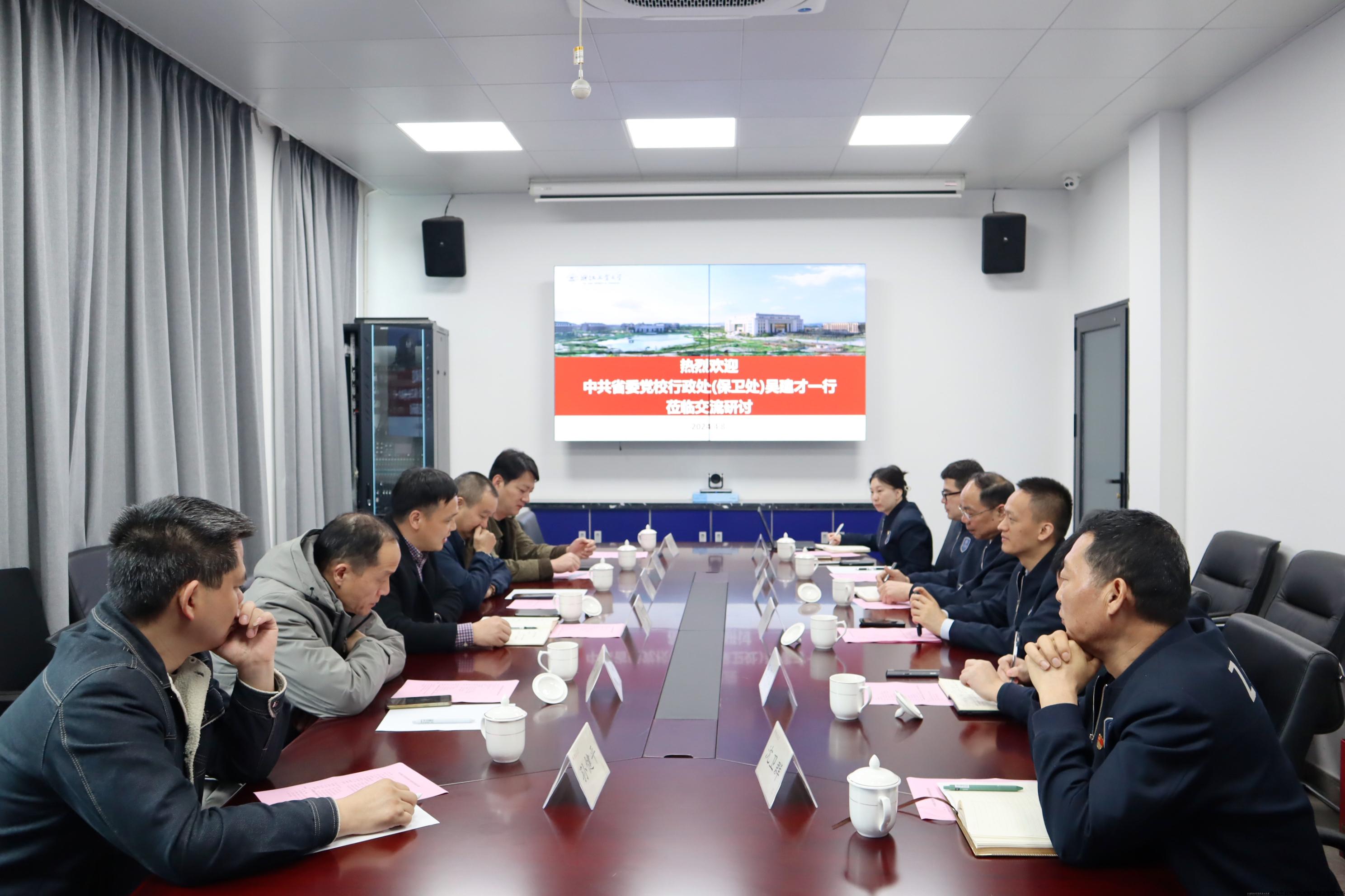 IMG_9640.JPG IMG_9640.JPG