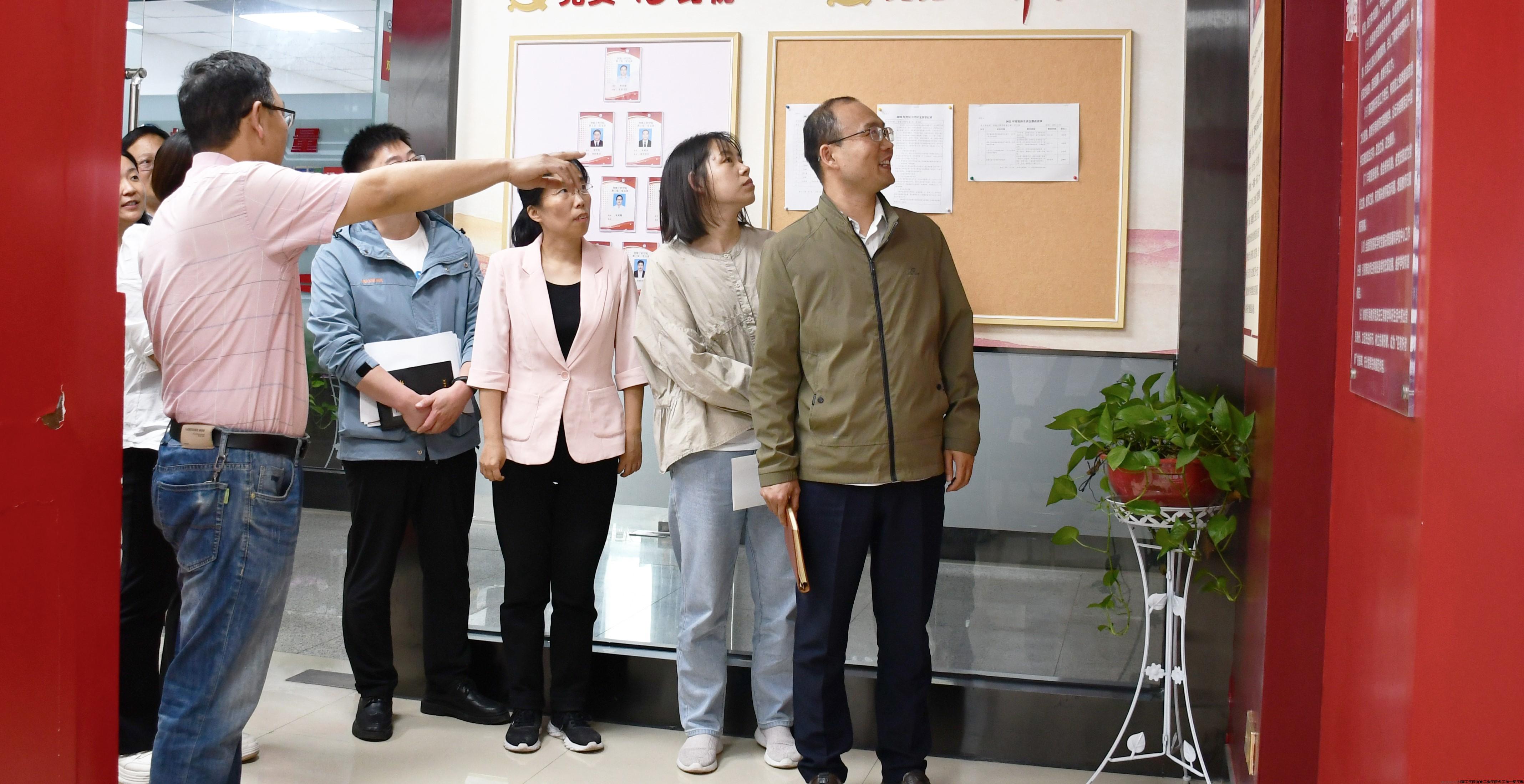 DSC_8036.JPG DSC_8036.JPG