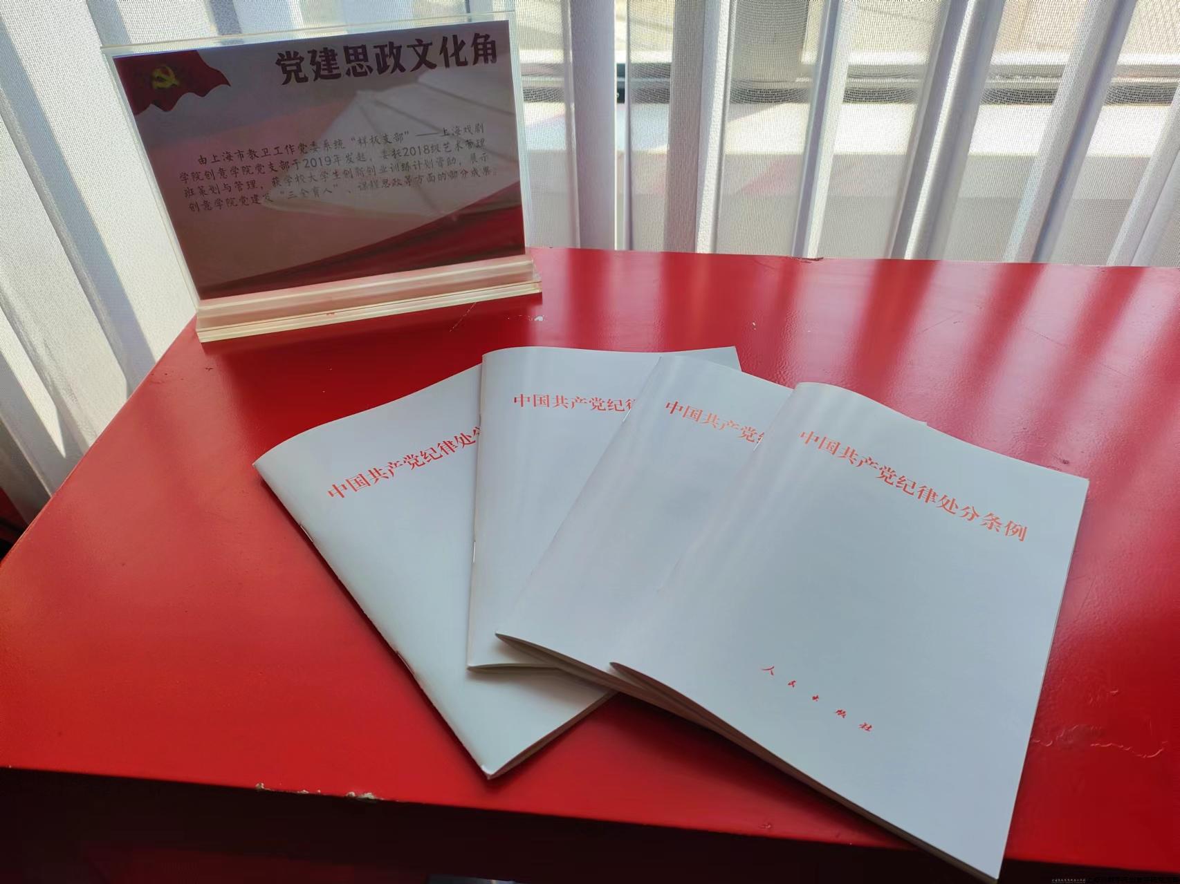 f4b0de7fb6ac63036cfaefad1387363.jpg f4b0de7fb6ac63036cfaefad1387363.jpg