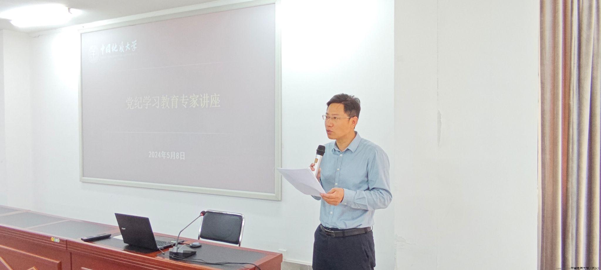 4  0A45A20030F6ABB9465B505DF0A_3BF16705_1C844.jpg