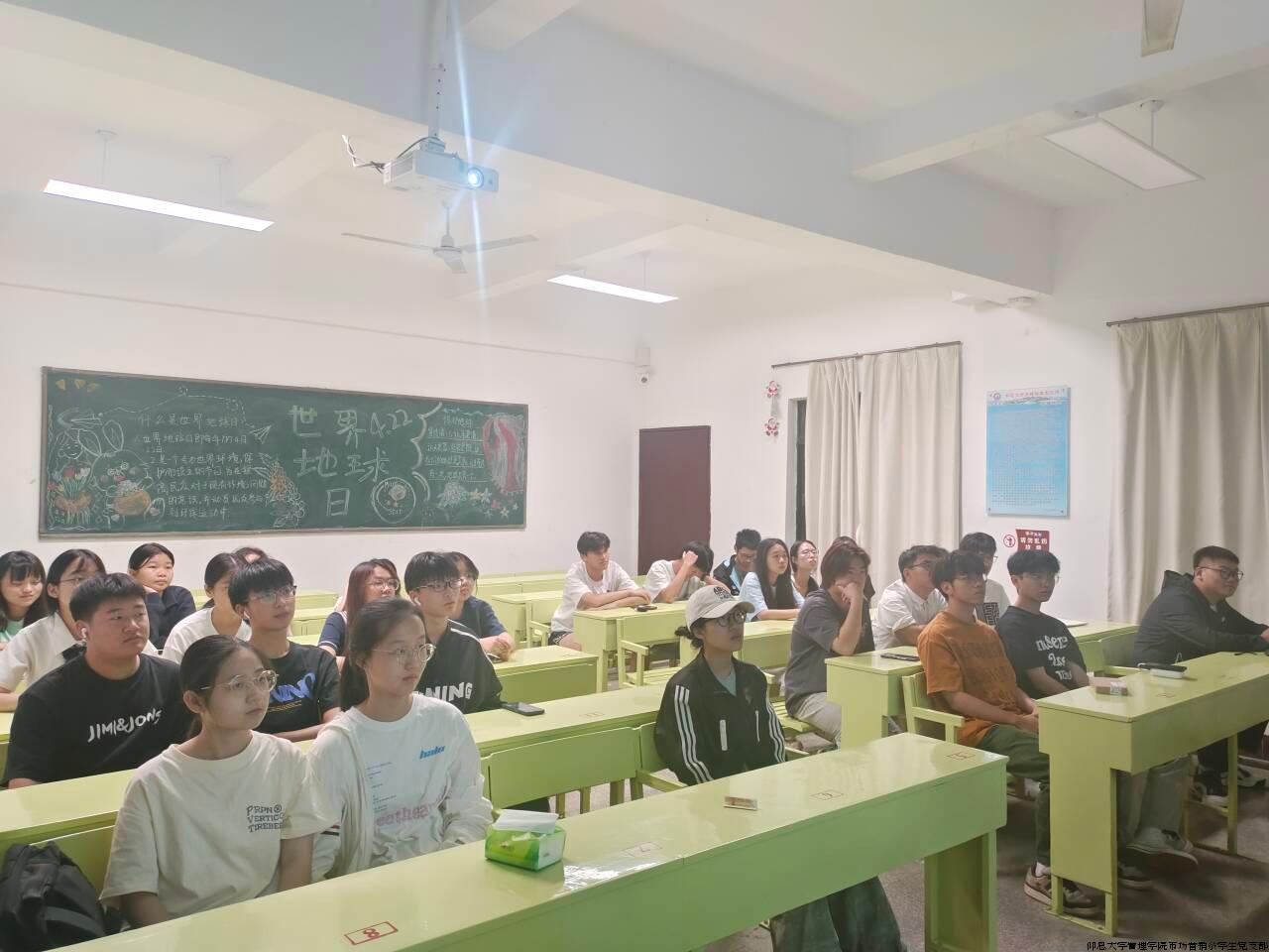 认真学习.jpg