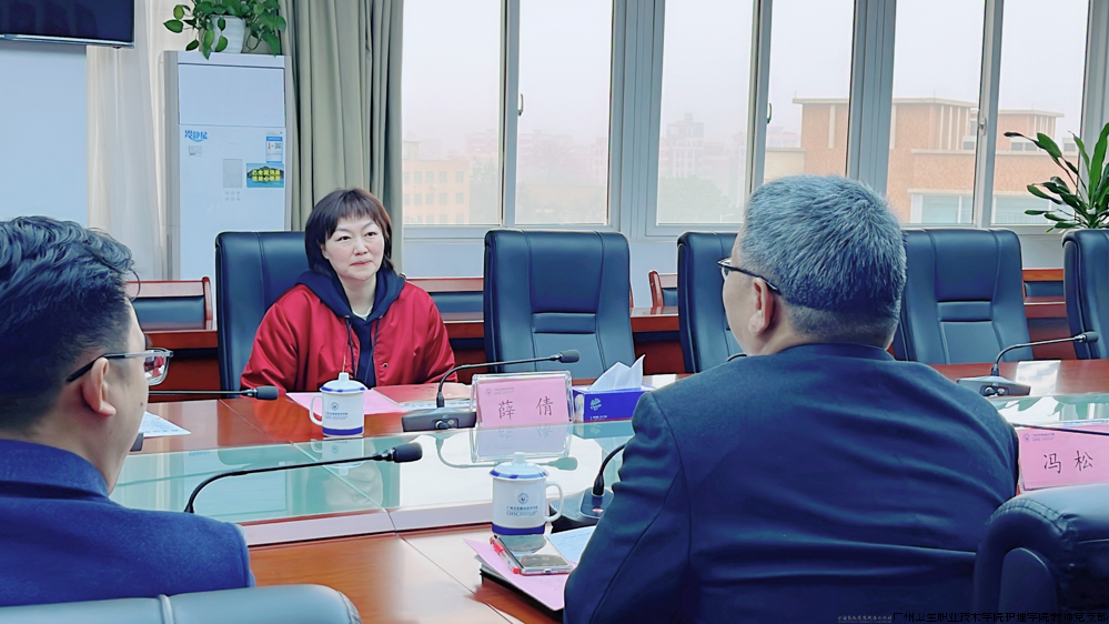 63ccf2395bb94b41b4e0576812dc28da.png 63ccf2395bb94b41b4e0576812dc28da.png