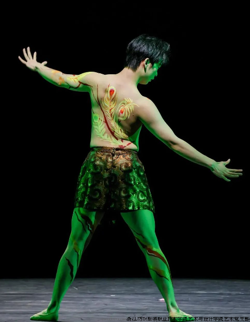 屏幕截图 2024-06-27 154053.png 屏幕截图 2024-06-27 154053.png