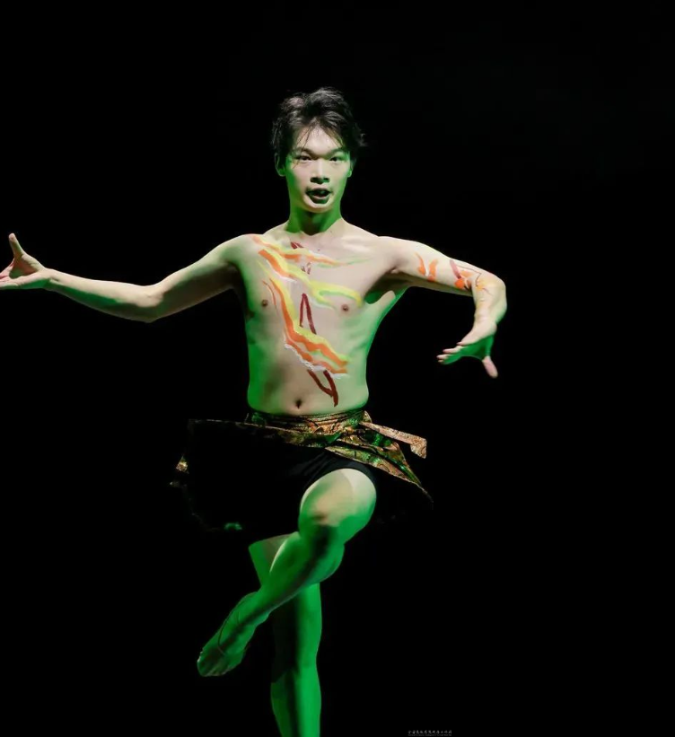 屏幕截图 2024-06-27 162705.png 屏幕截图 2024-06-27 162705.png