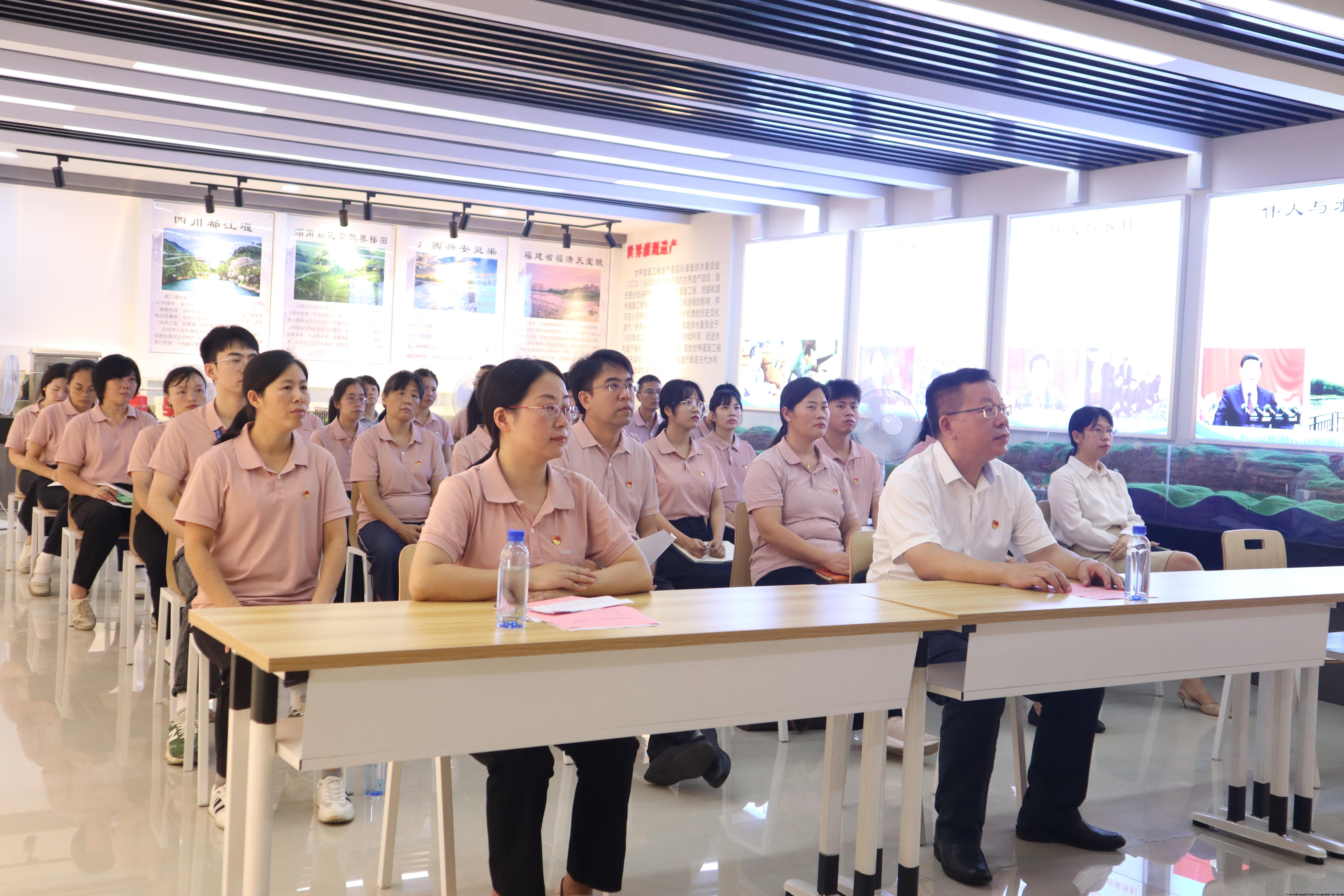 活动现场.JPG 活动现场.JPG