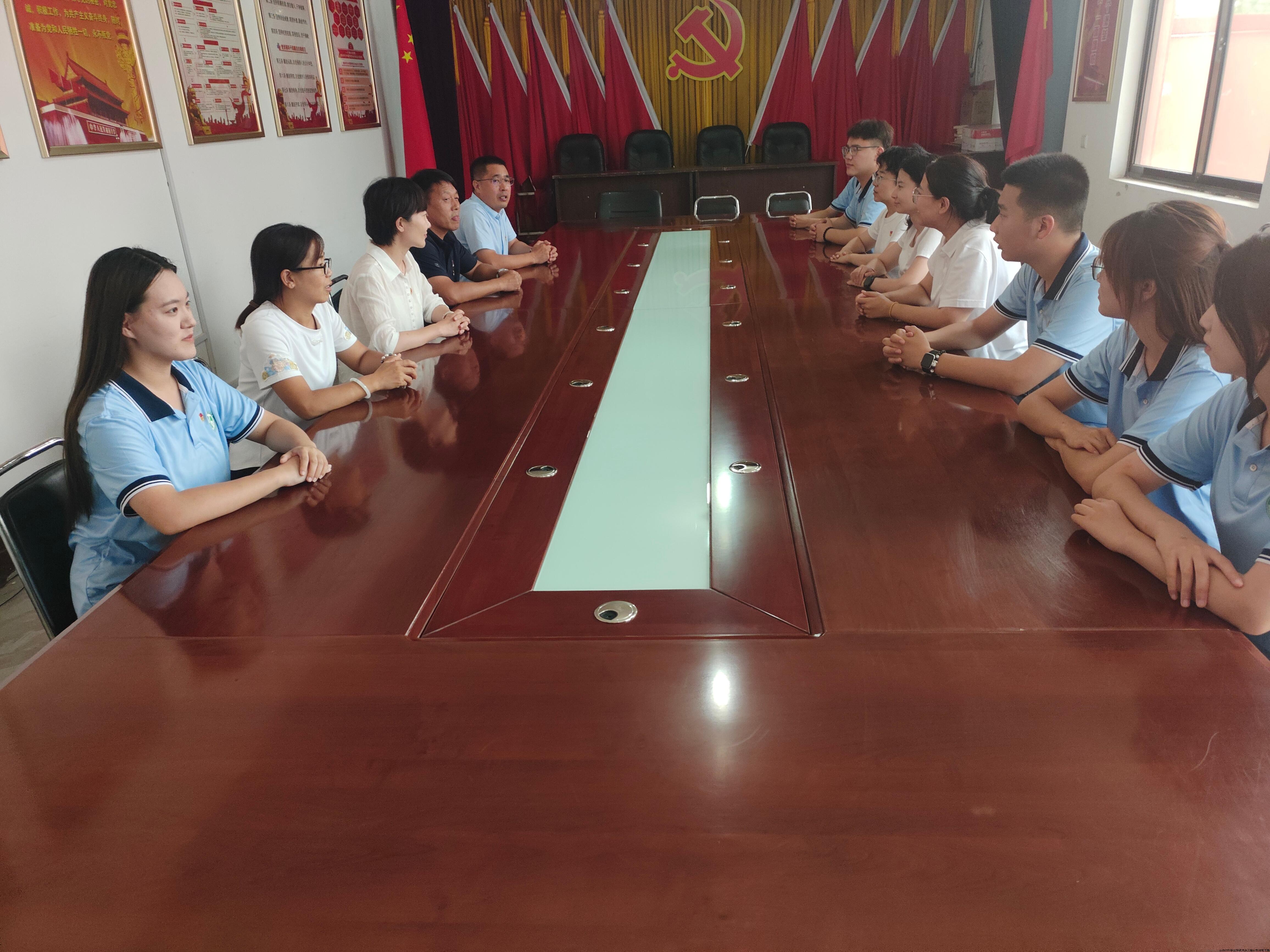 957703505.jpg 957703505.jpg