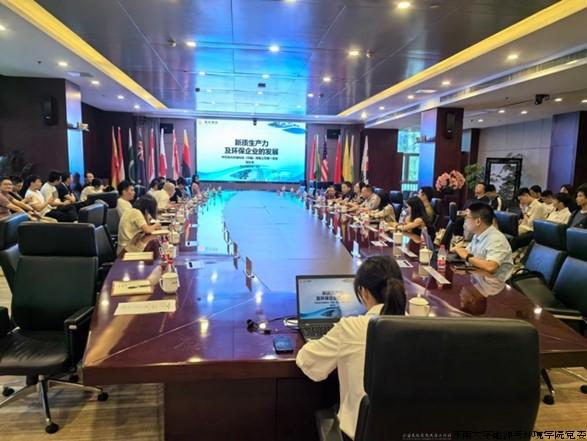 通过校企合作，将基础科研转化为应用技术，能够有效推动环保科技创新，助力经济高质量发展。