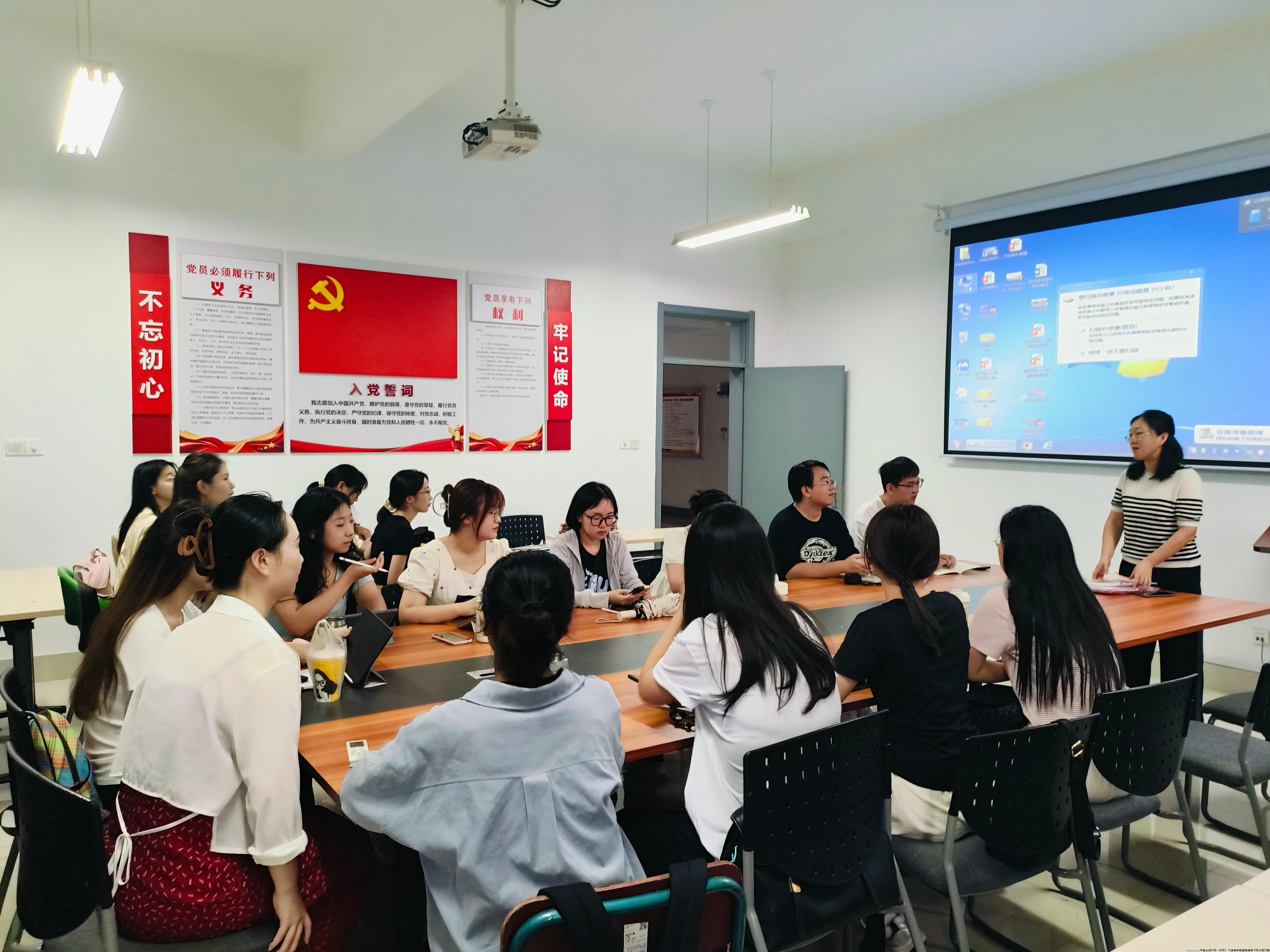 烛光领航活动第一期 现场.jpg