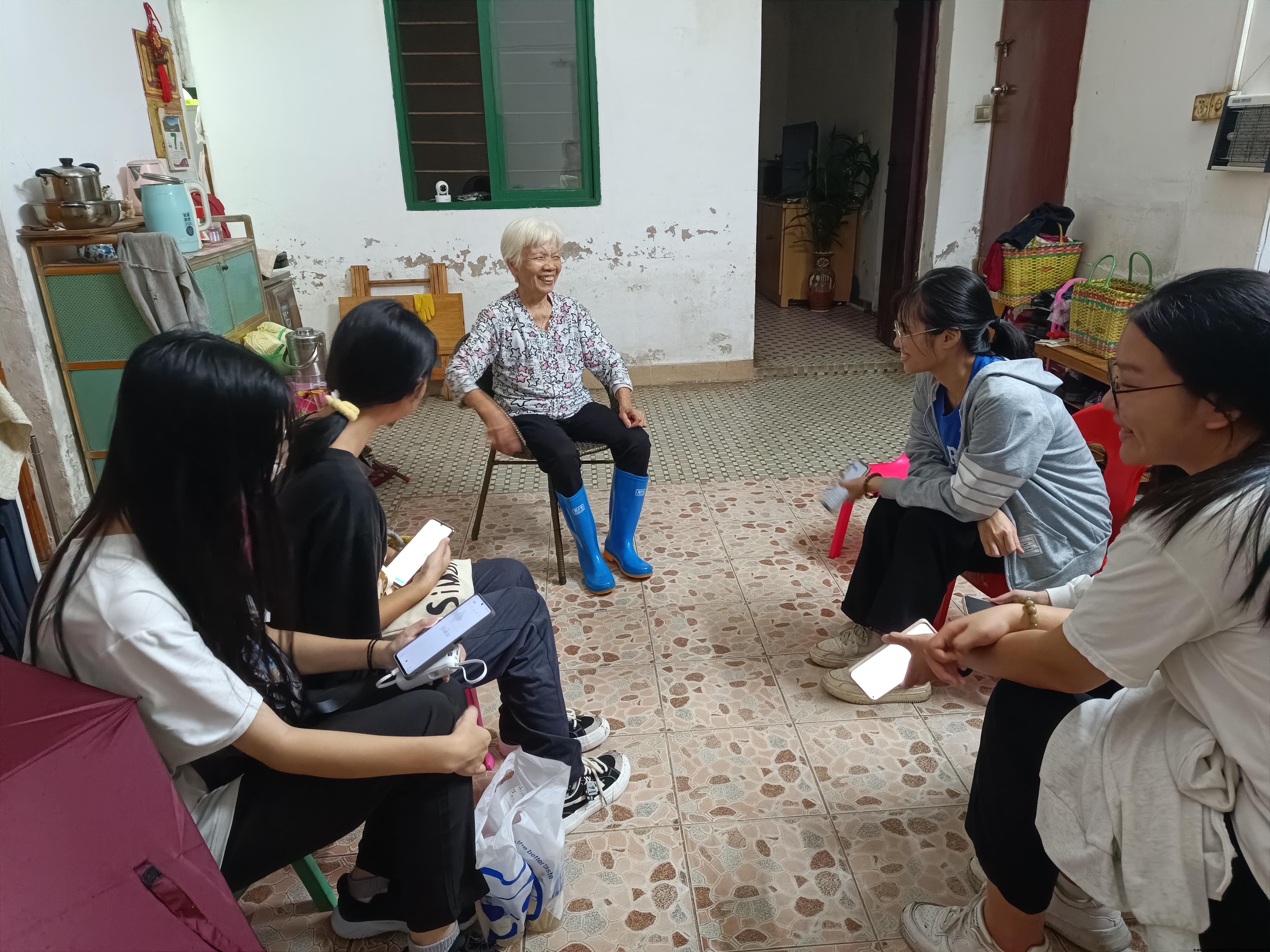 入户访谈.jpg 入户访谈.jpg