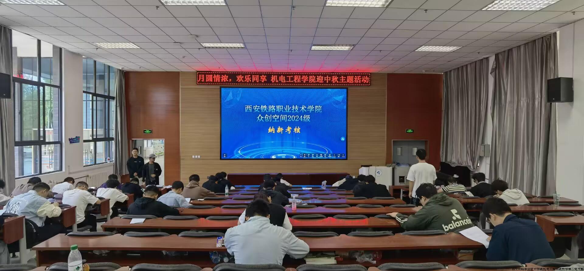 4F6BCFBCA73702EE7560E2D6912F26C7.jpg 4F6BCFBCA73702EE7560E2D6912F26C7.jpg