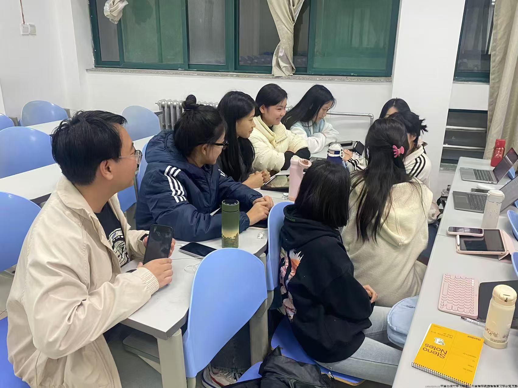 俄语系党支部各理论学习小组十月份集体学习 (5).jpg 俄语系党支部各理论学习小组十月份集体学习 (5).jpg