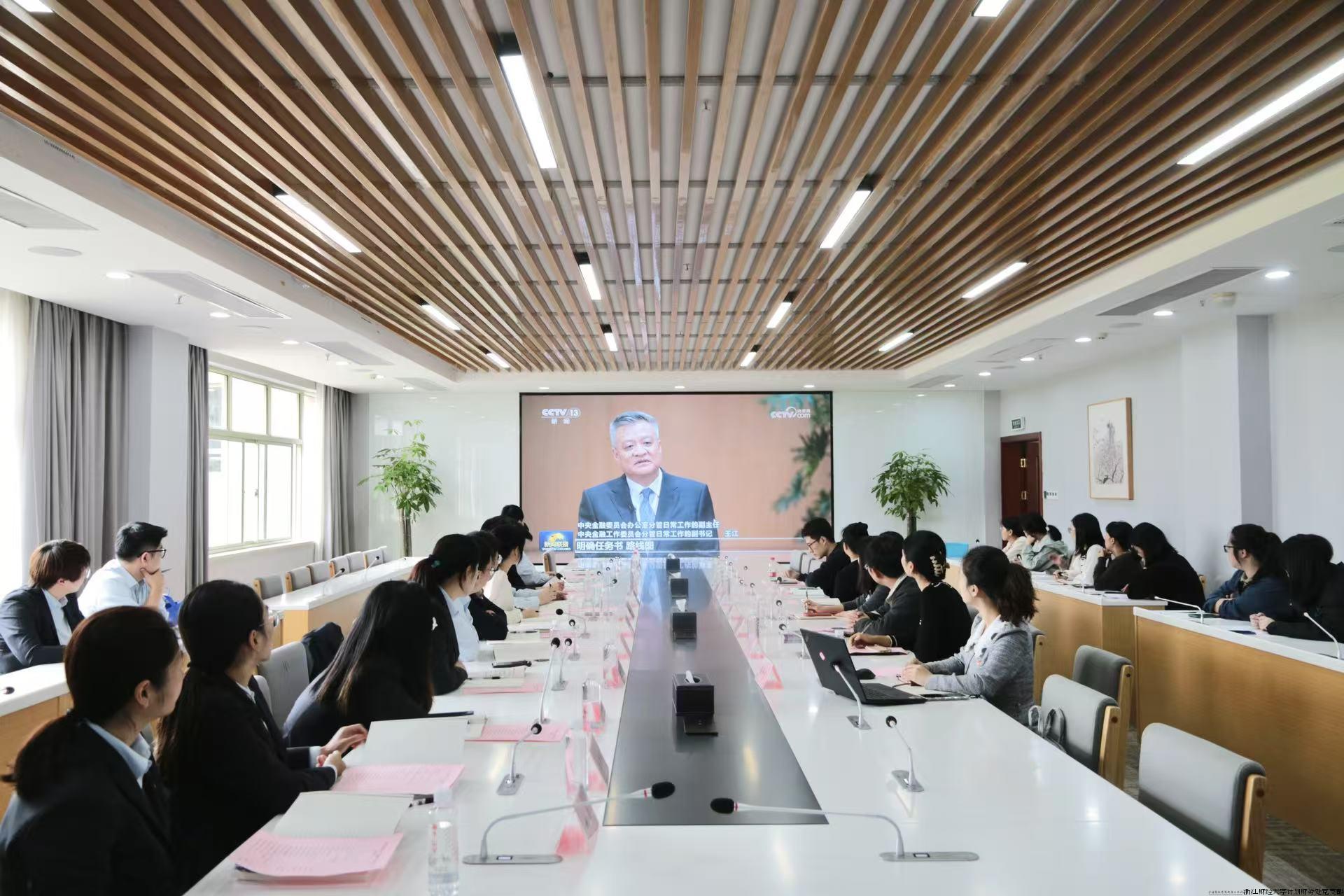 观看视频.jpg 观看视频.jpg