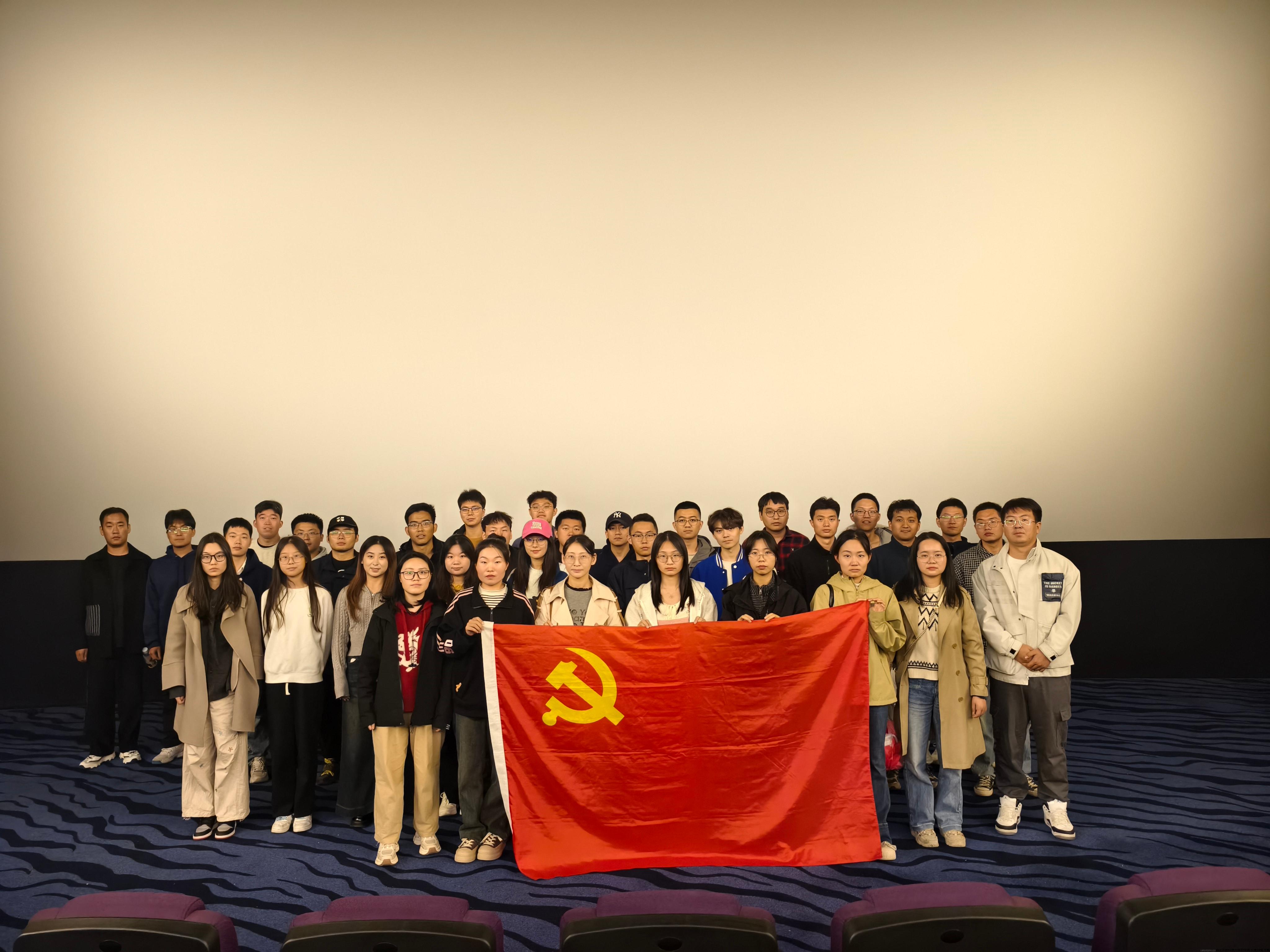 【图】观影活动合照.jpg 【图】观影活动合照.jpg