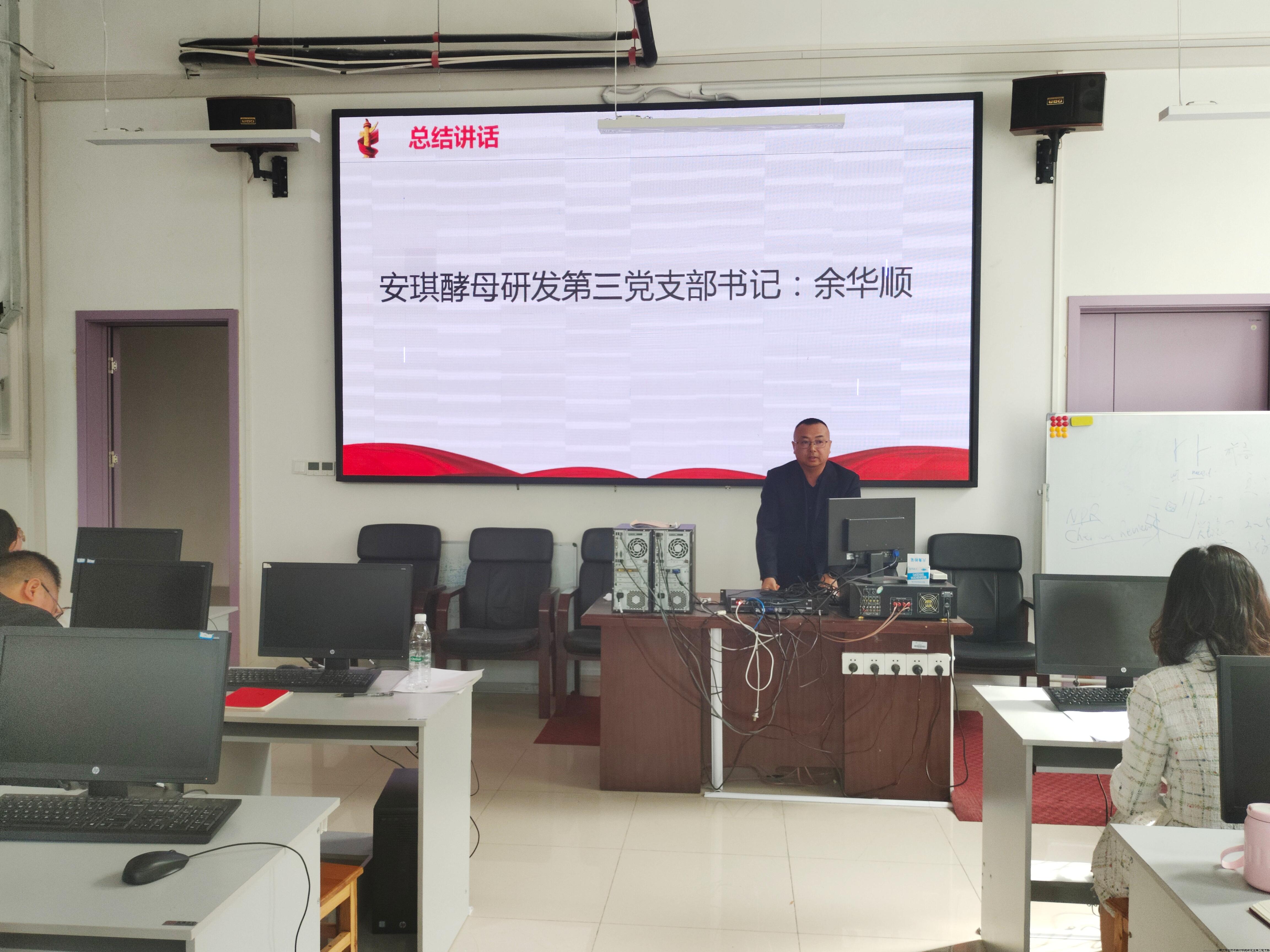 余华顺.jpg 余华顺.jpg