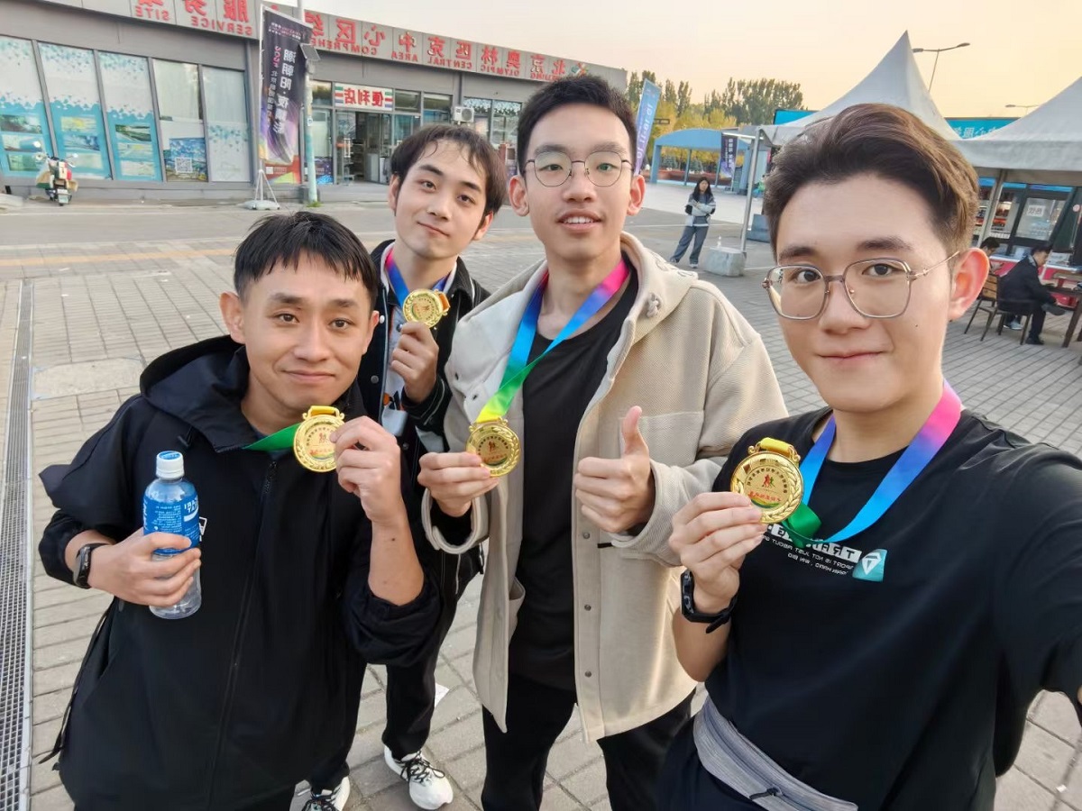 1729846430713019485.jpg 1729846430713019485.jpg