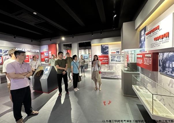 图片2.jpg 图片2.jpg