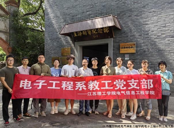 封面.jpg 封面.jpg