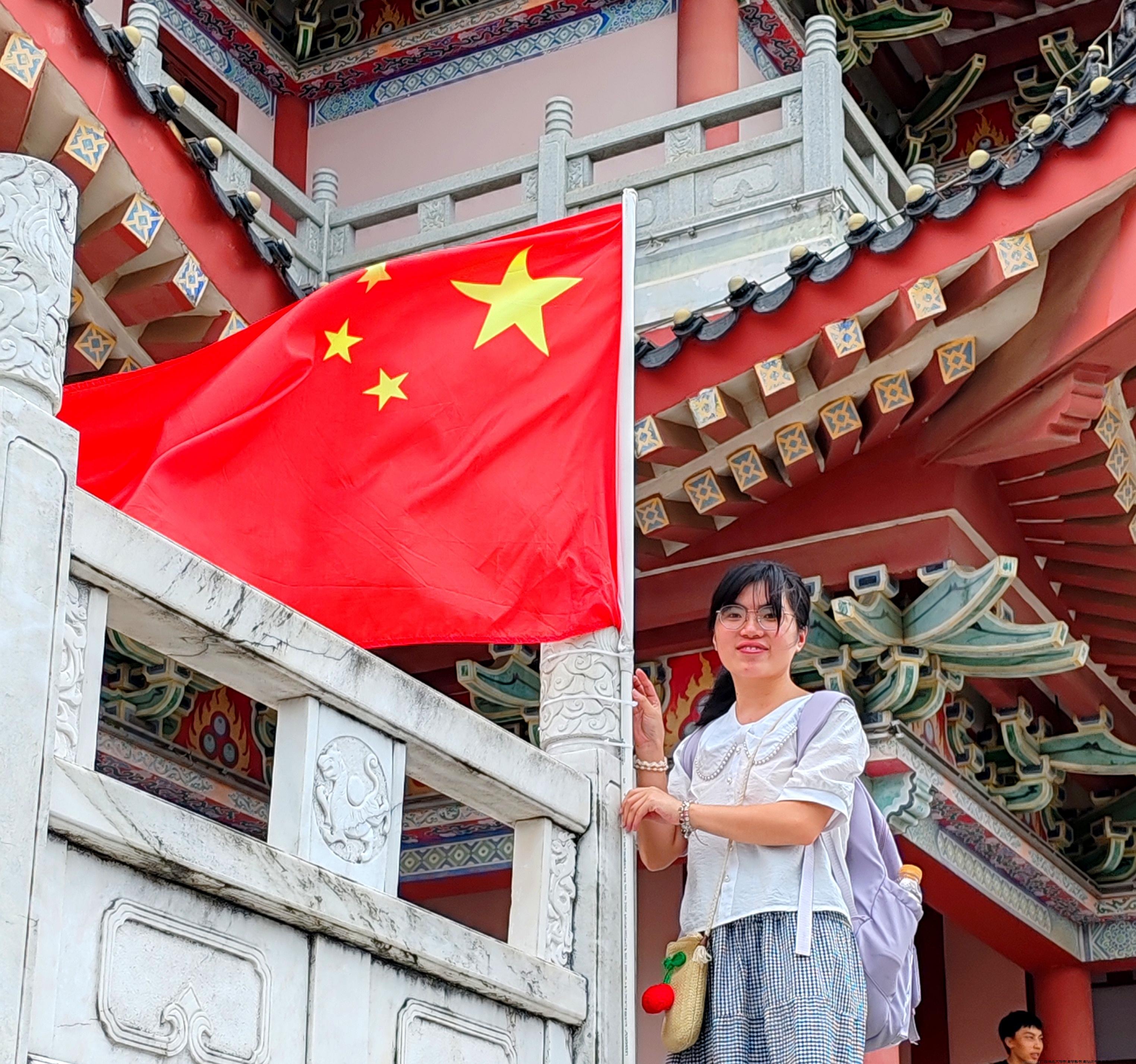 23教经管岑海艳.jpg 23教经管岑海艳.jpg