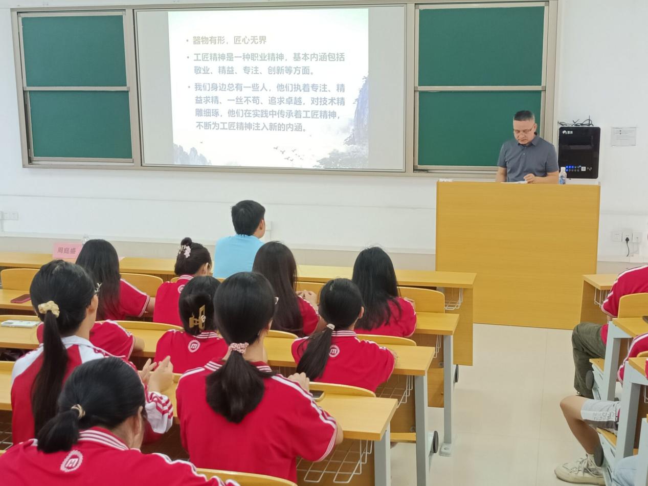 f58d9f298ca8f24d5ed2707cb18207ee