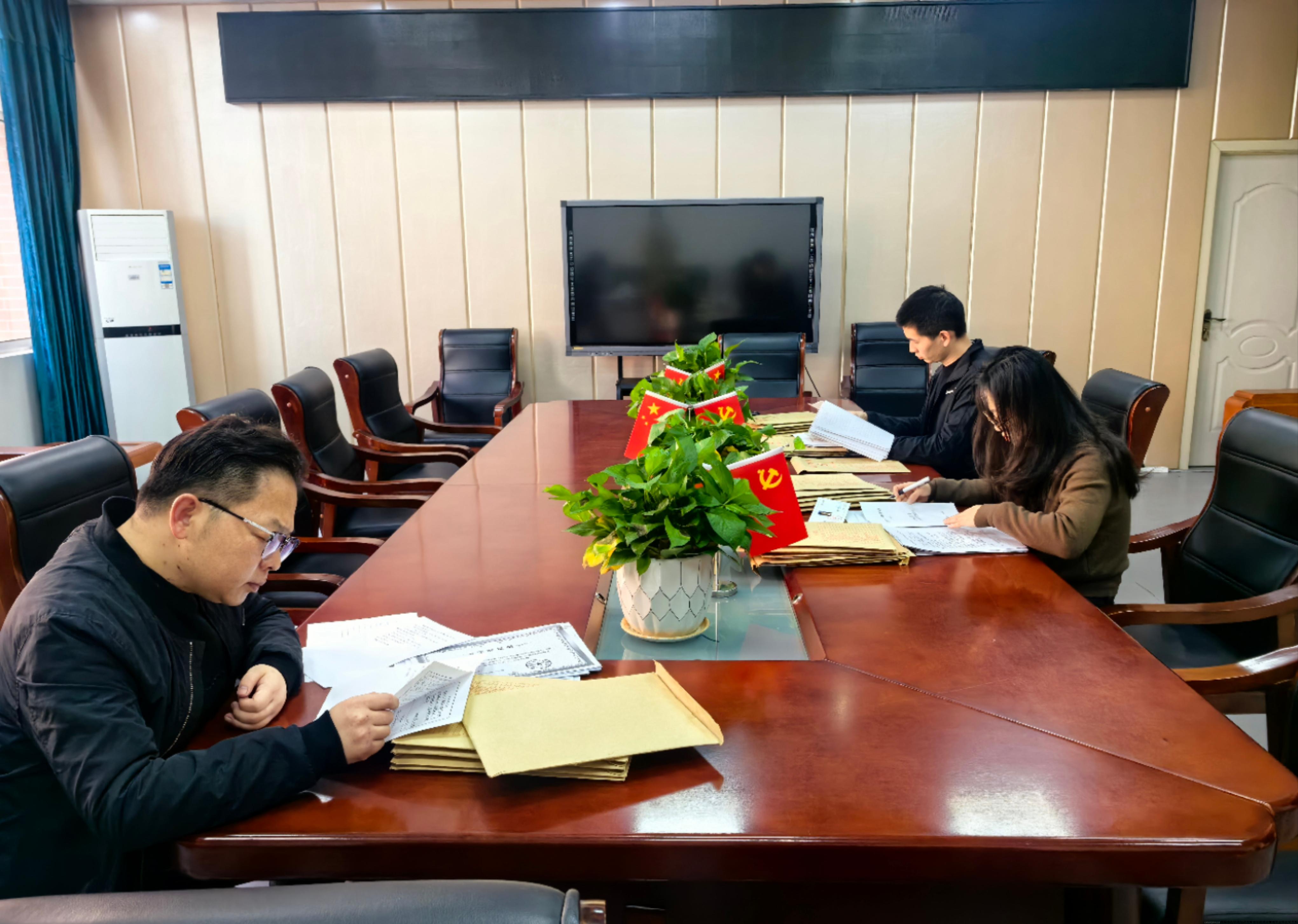 7B036C9637B790AD255698F196BEA10D