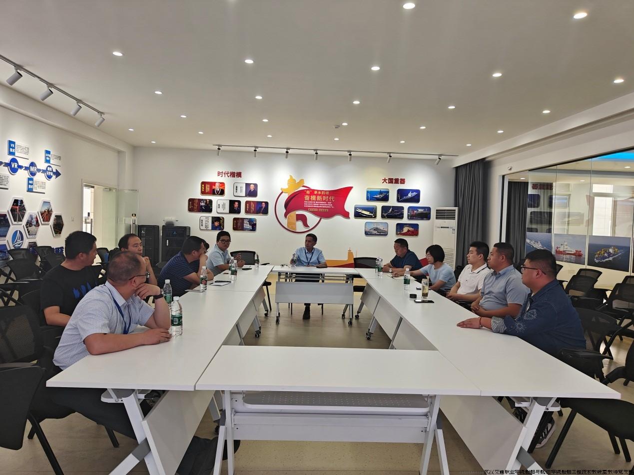 图2 船舶与航运学院船舶工程技术教研室党支部研讨会.jpg